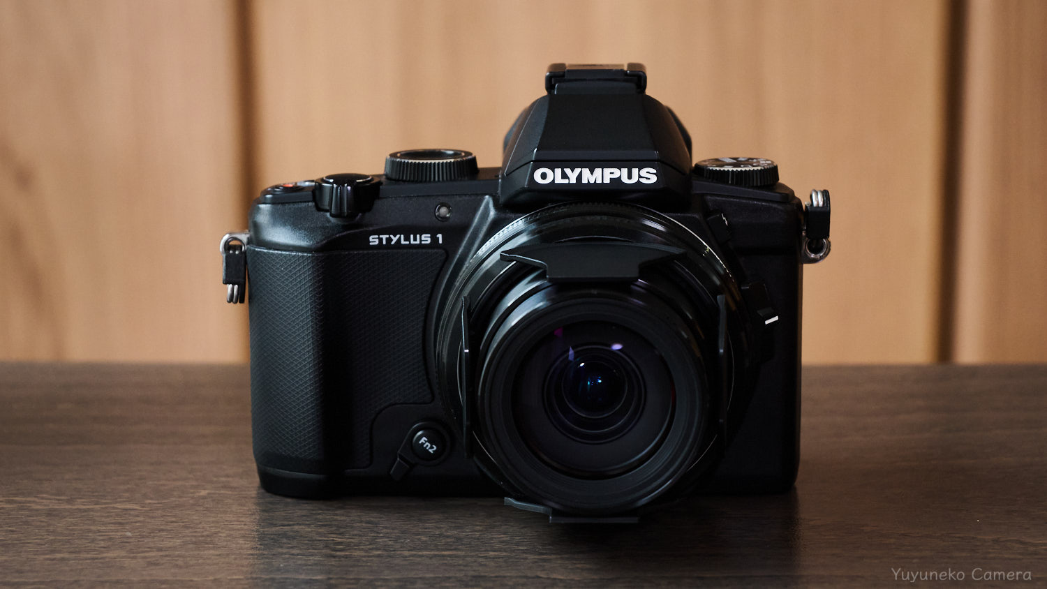 OLYMPUS STYLUS1|自動開閉レンズキャップ装着(撮影時)