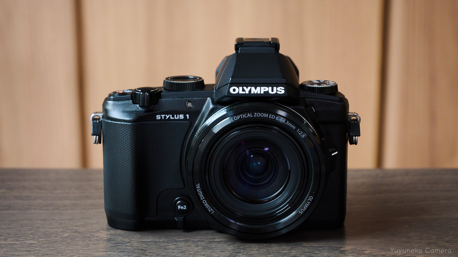 OLYMPUS STYLUS1|前面