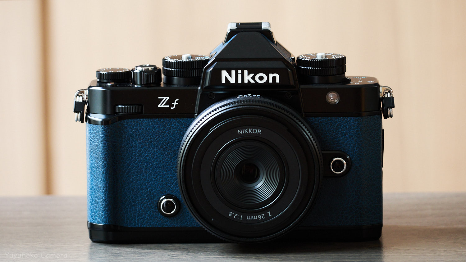 Nikon Zf + NIKKOR Z 26mm f/2.8|前面