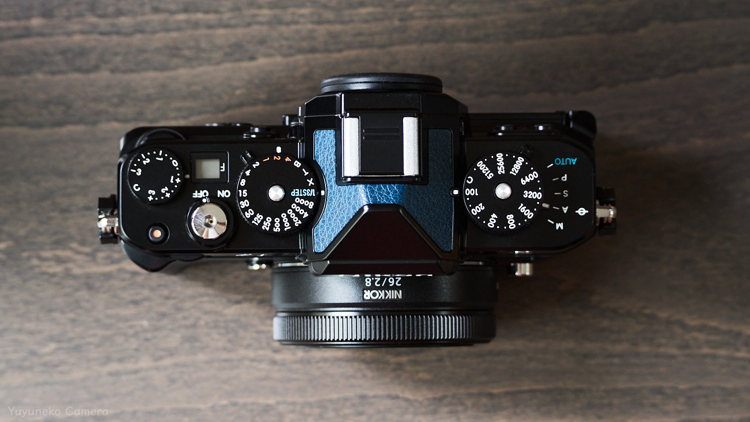 Nikon Zf + NIKKOR Z 26mm f/2.8|前面