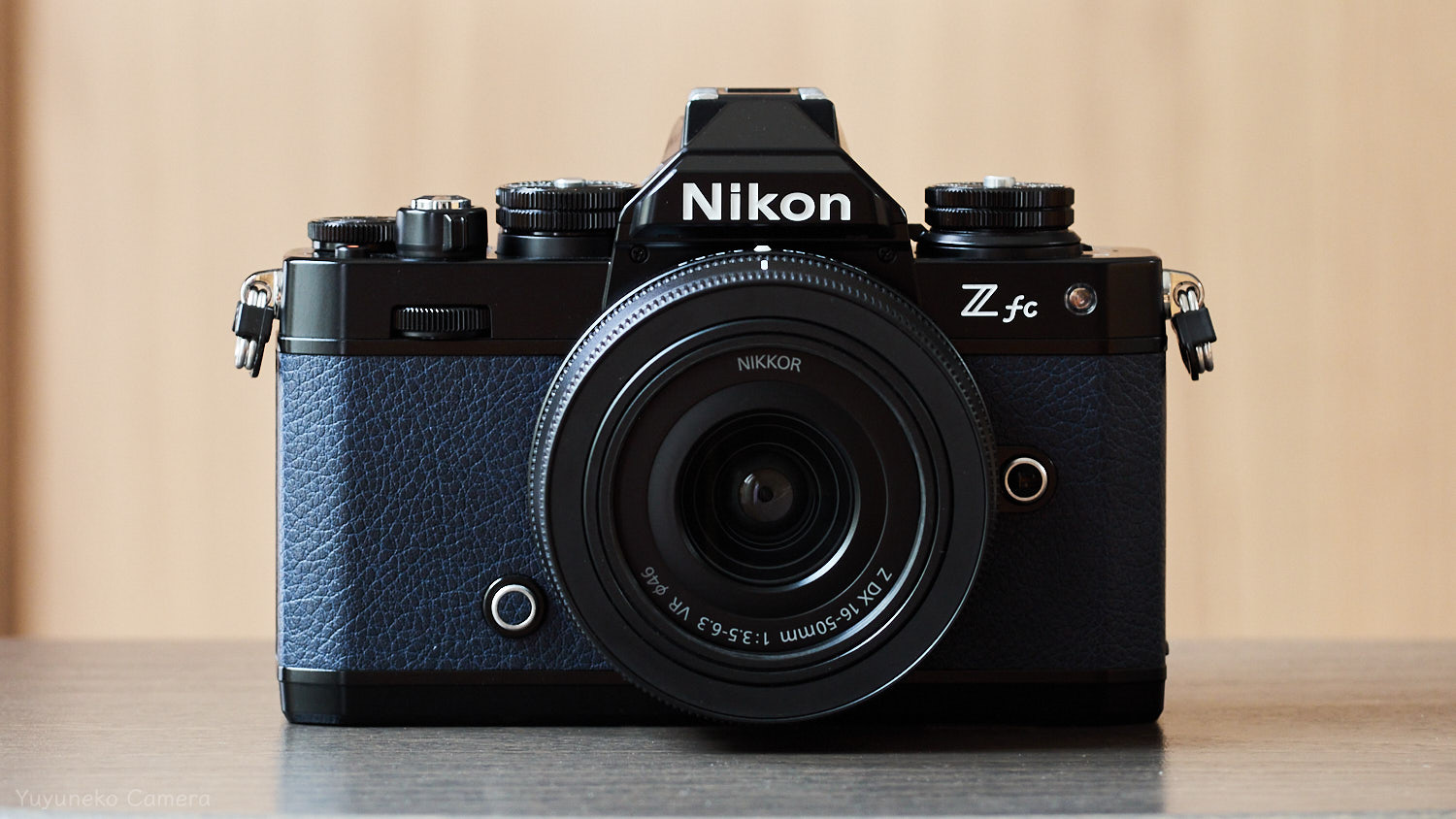 Nikon Zfc + NIKKOR Z DX 16-50mm|前面