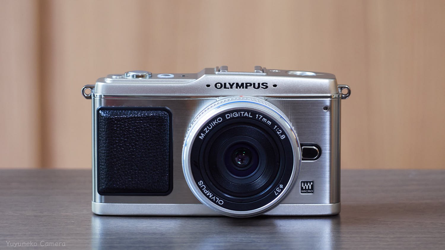 OLYMPUS PEN E-P1|前面
