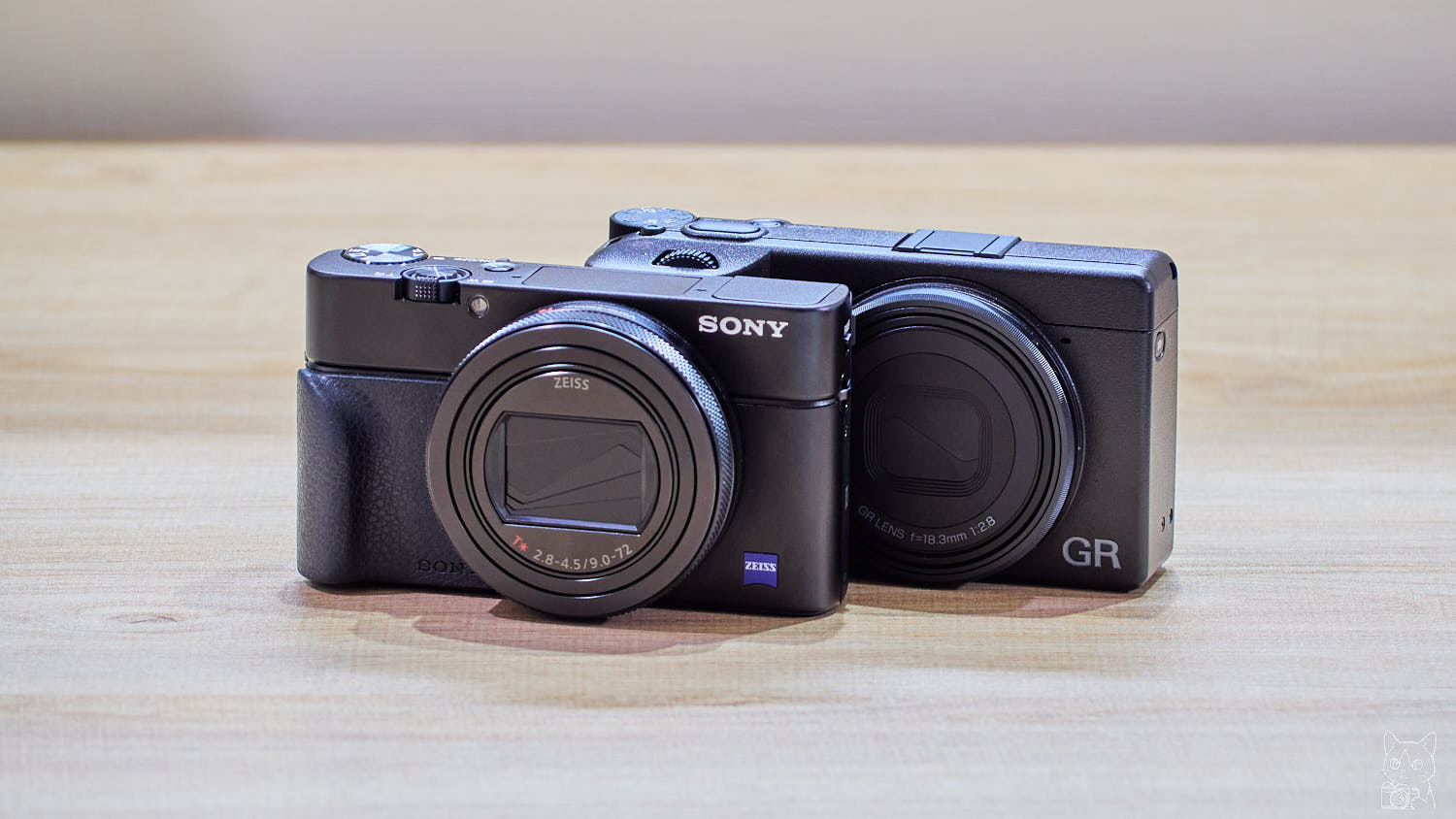 RX100m7とGR IV