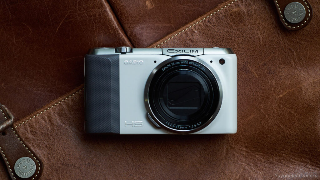 CASIO EXILIM EX-ZR700