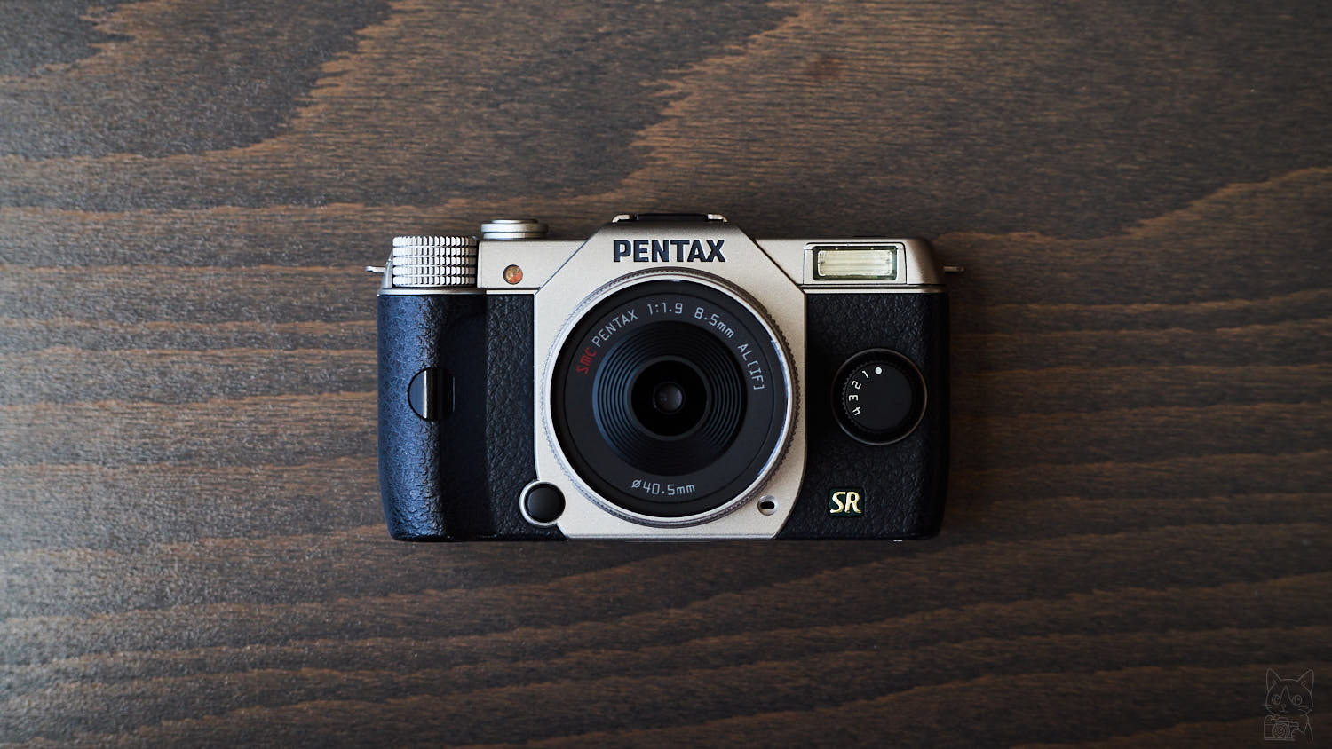 PENTAX Q7