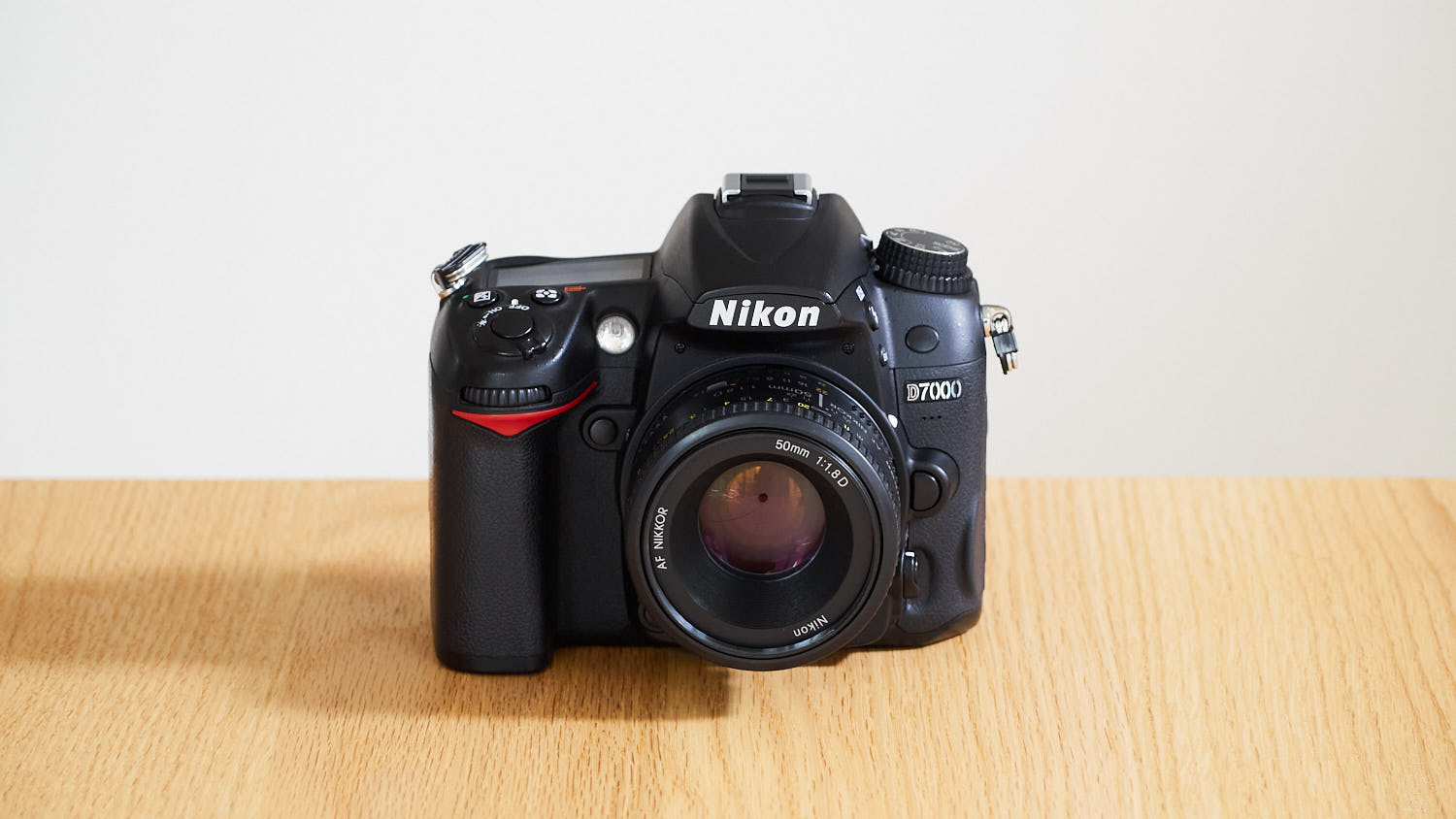 Nikon D7000｜正面